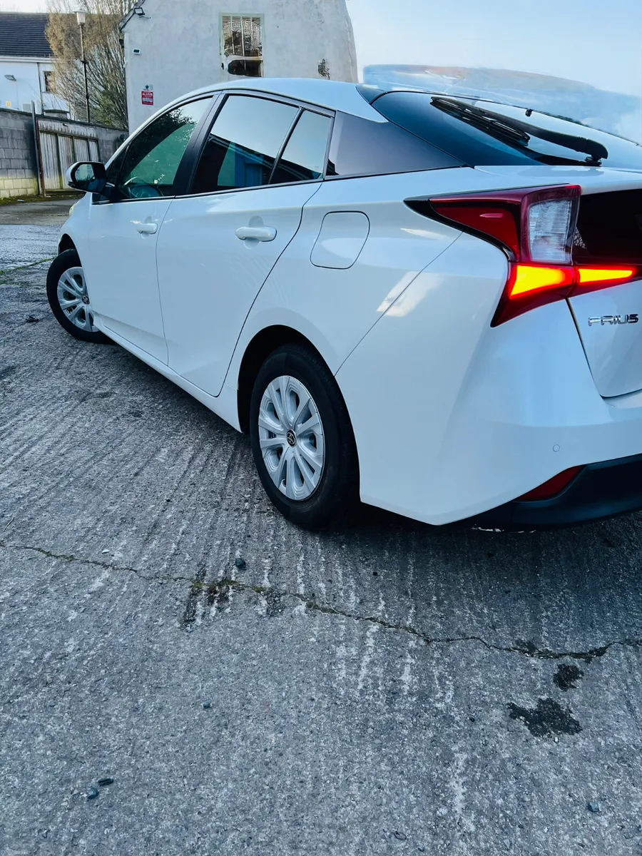 Toyota Prius 2022 - S package - Image 4