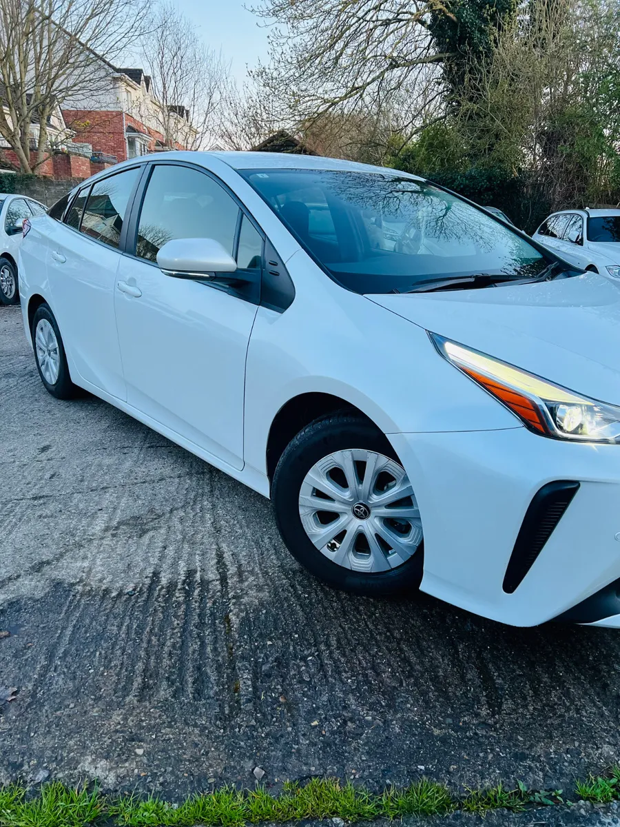 Toyota Prius 2022 - S package - Image 2