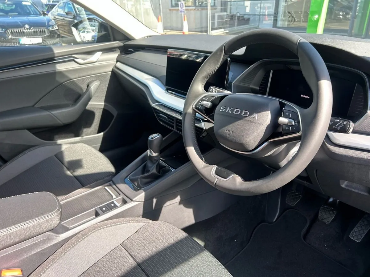 Skoda Octavia Selection 2.0tdi 115HP - Image 6