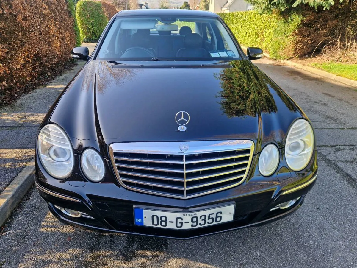 Mercedes E 220d - Image 1