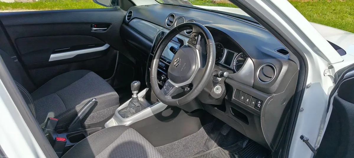 Suzuki Vitara 2017 - Image 3