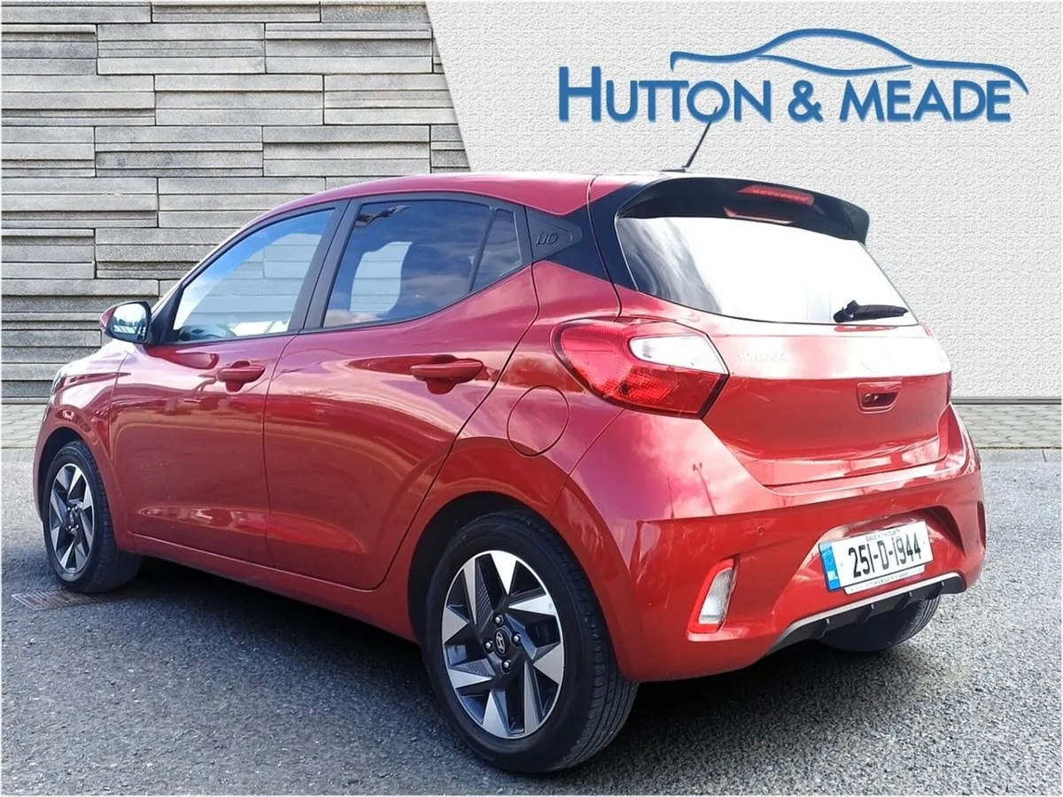 Hyundai i10 Delux Plus Auto 1.0 Petrol 5dr - Image 3