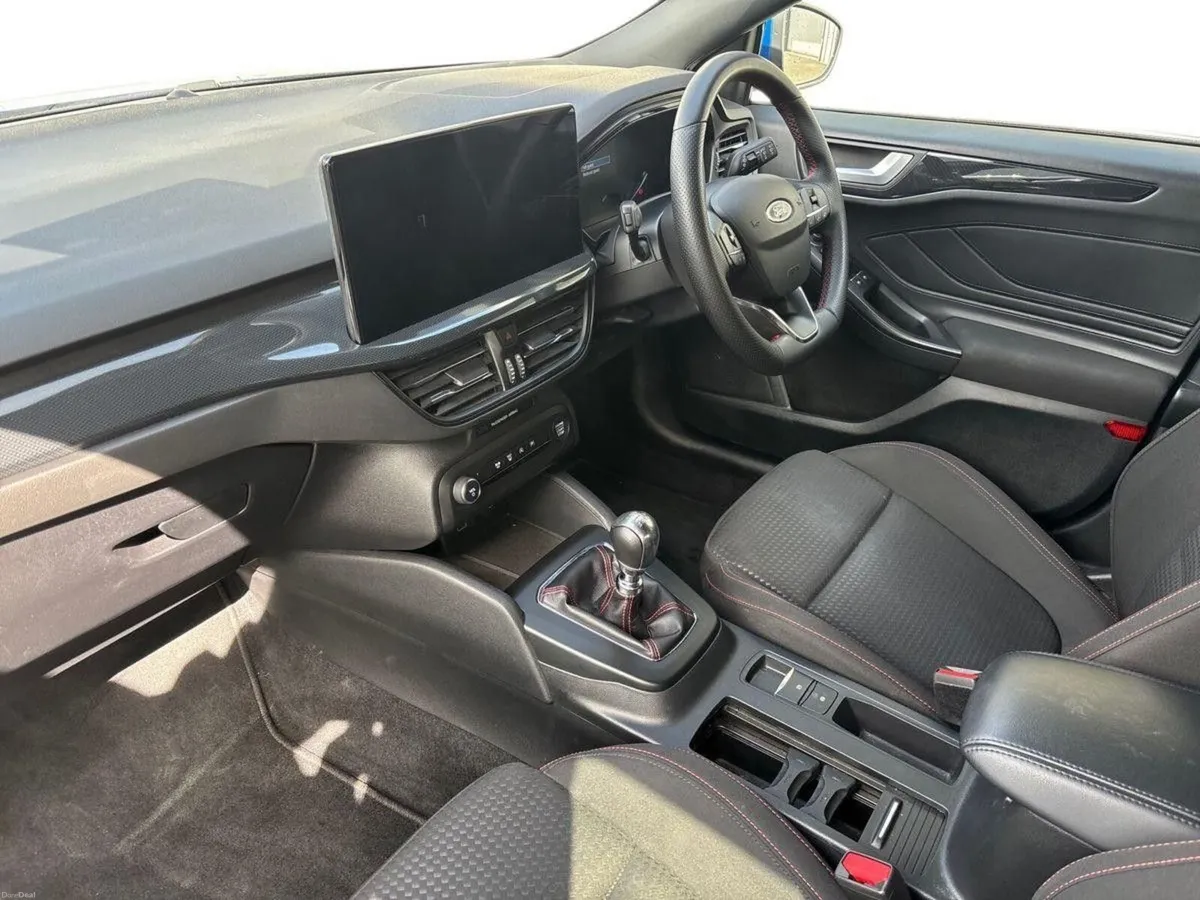 Ford Focus 1.0L EcoBoost 125PS ST-Line - Image 2