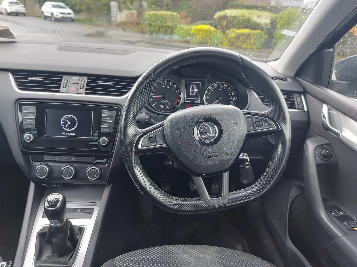 Skoda Octavia 2015 - Image 3
