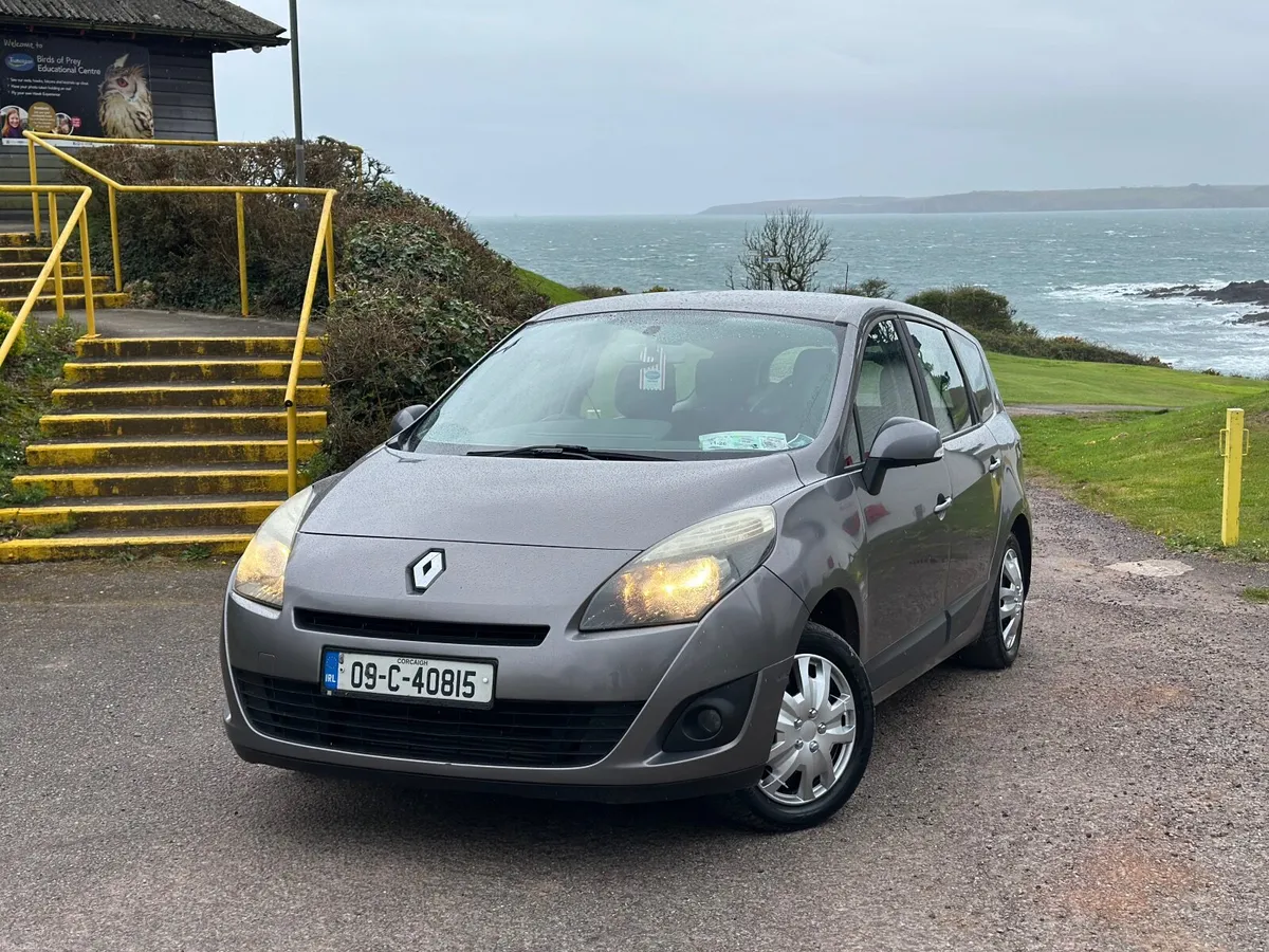 Renault Grand Scenic 2009 - Image 1