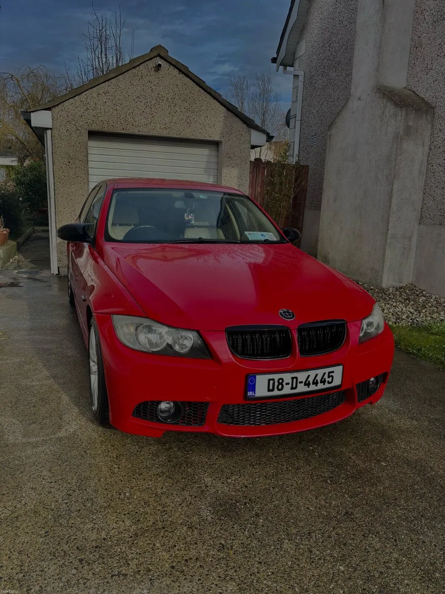 BMW 318i *low mileage* - Image 2