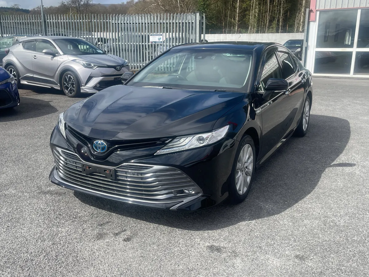 2018 Toyota Camry - Image 3