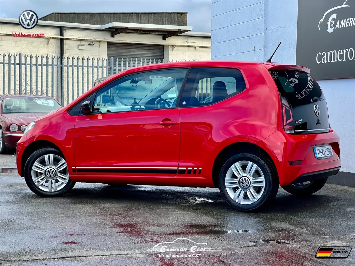 VW UP! BEATS AUDIO AUTOMATIC THREE DOOR! STUNNING - Image 2