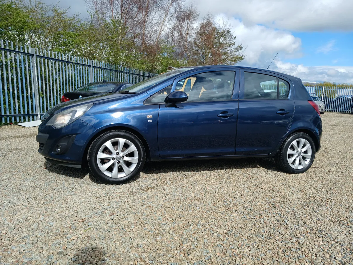 Mint condition Opel Corsa 2014 1.2 petrol 75km - Image 1