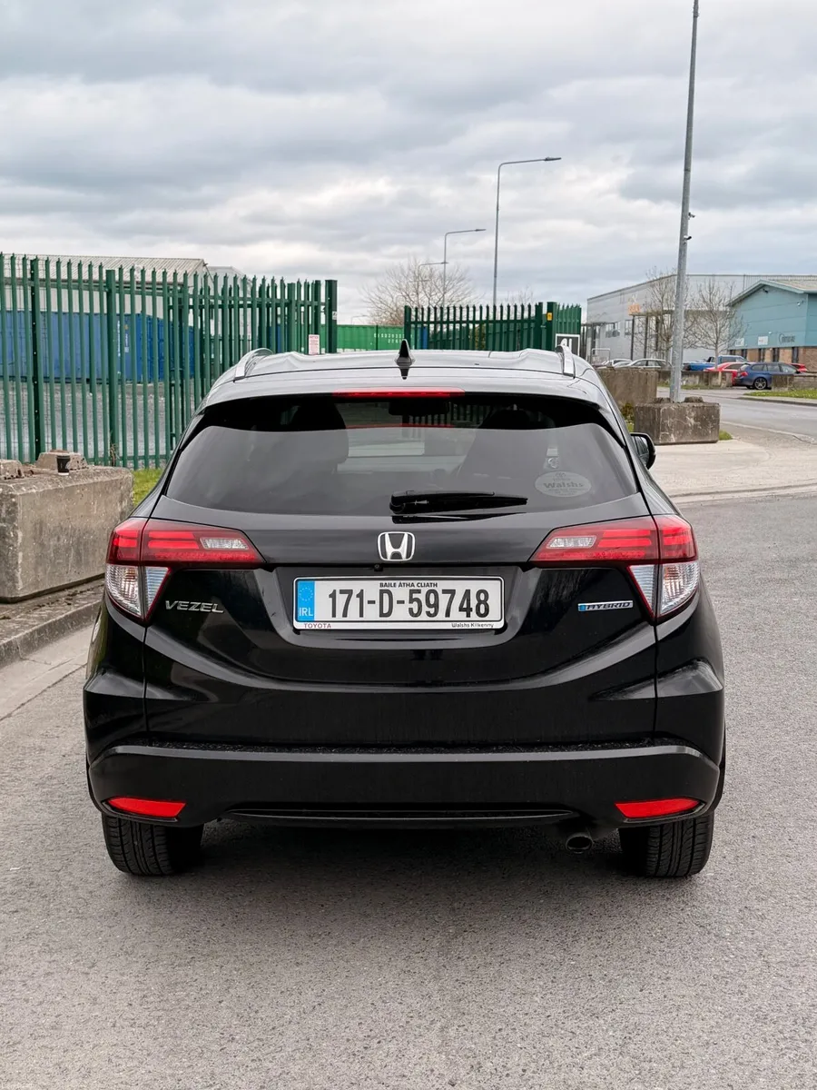 Honda Vezel 2017 - Image 2