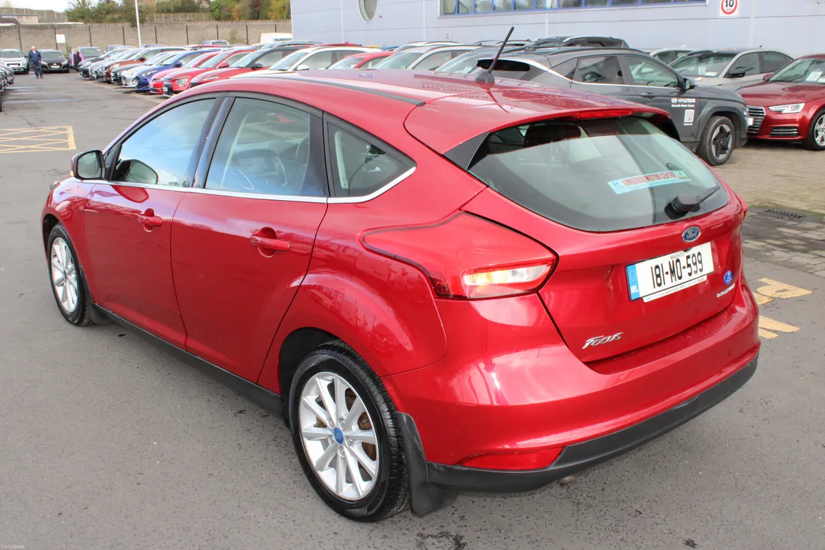 Ford Focus 2018 - Image 3