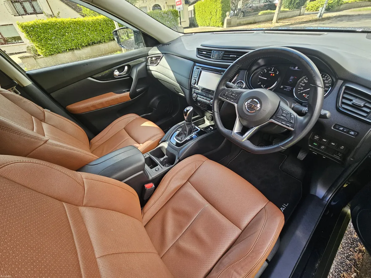 SV PREMIUM - LEATHER - LOW KMS - - Image 2