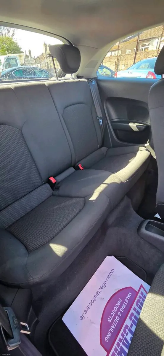 Audi A1 2011 - Image 2