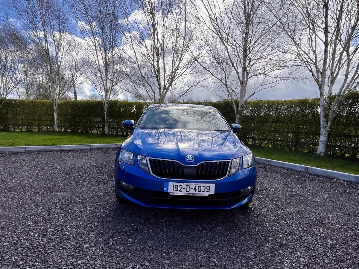 Skoda Octavia 1.6TDI Ambition Model - Image 3