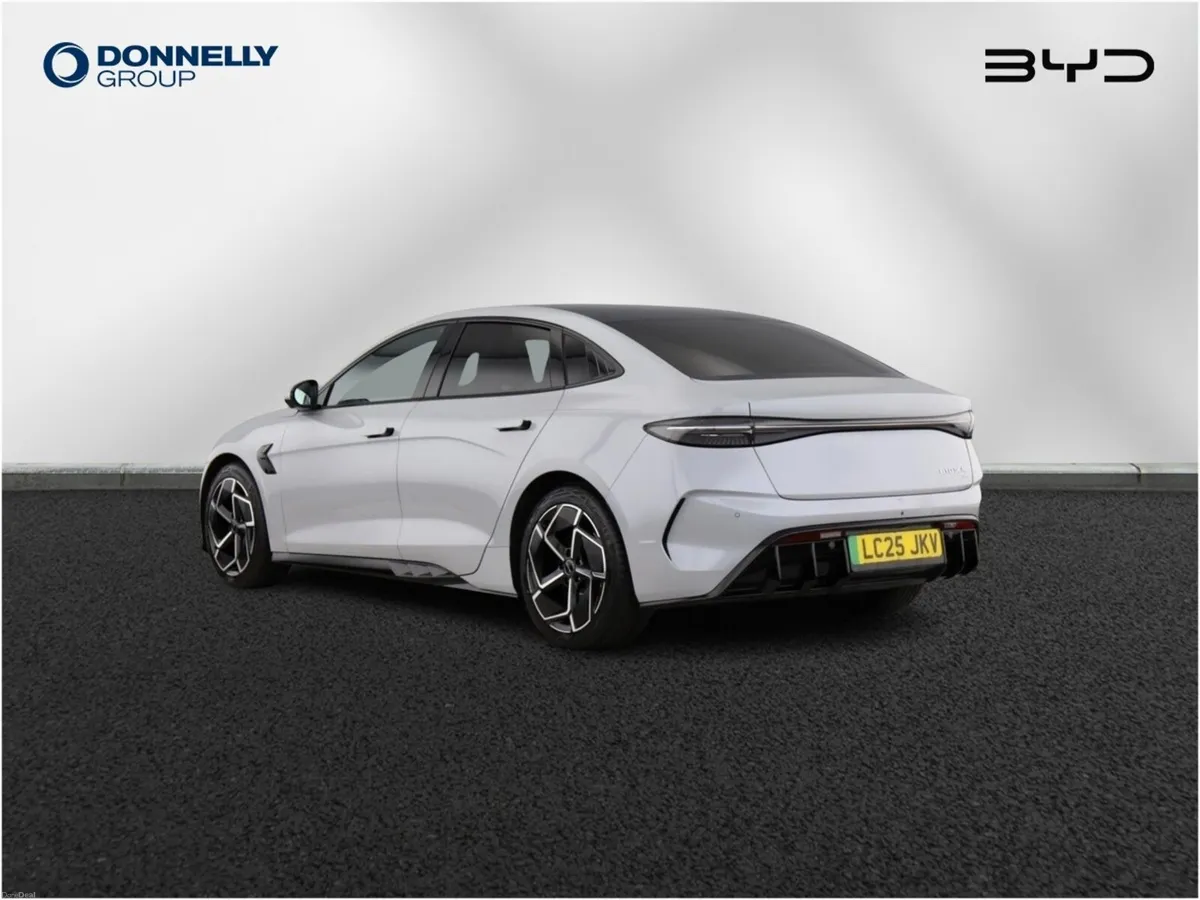 Byd Seal Saloon Excellence - Image 3