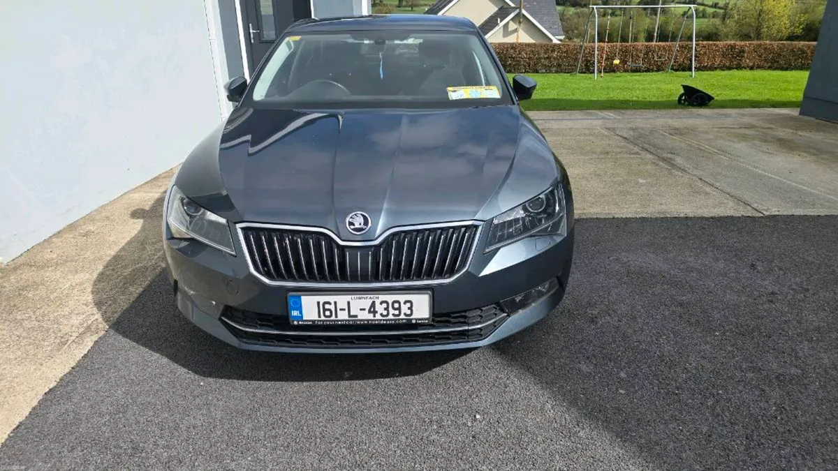 Skoda superb - Image 2