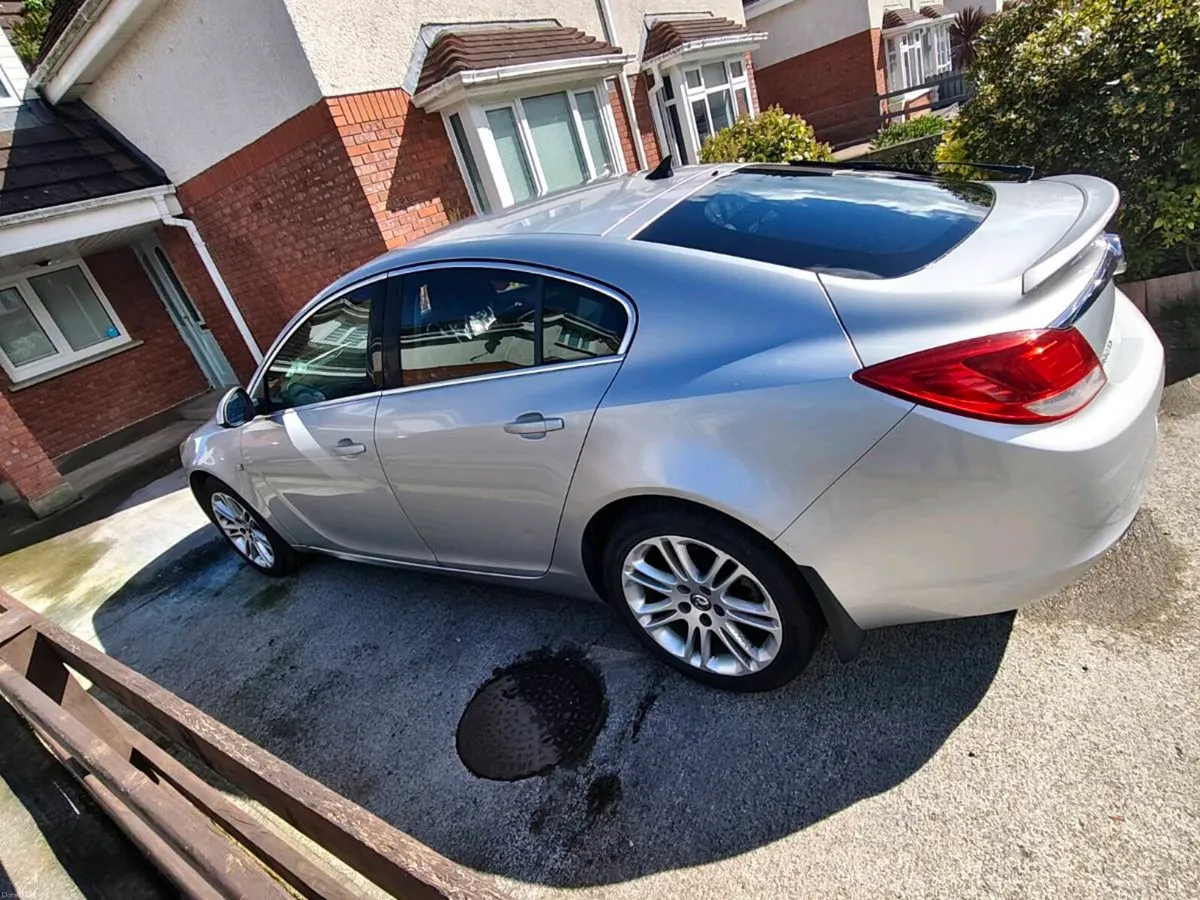 Vauxhall Insignia - Image 4
