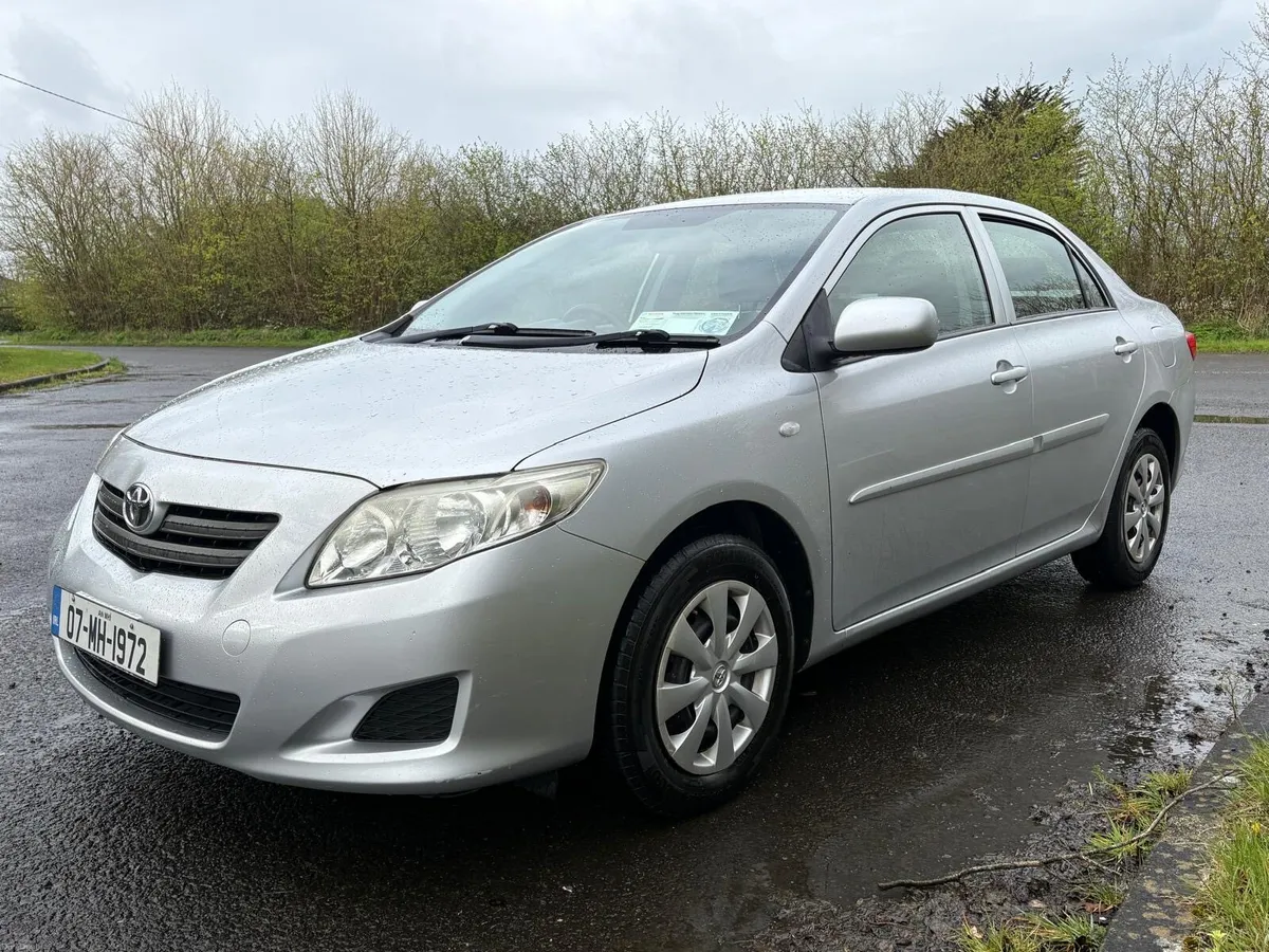 2007 Toyota Corolla - Image 2