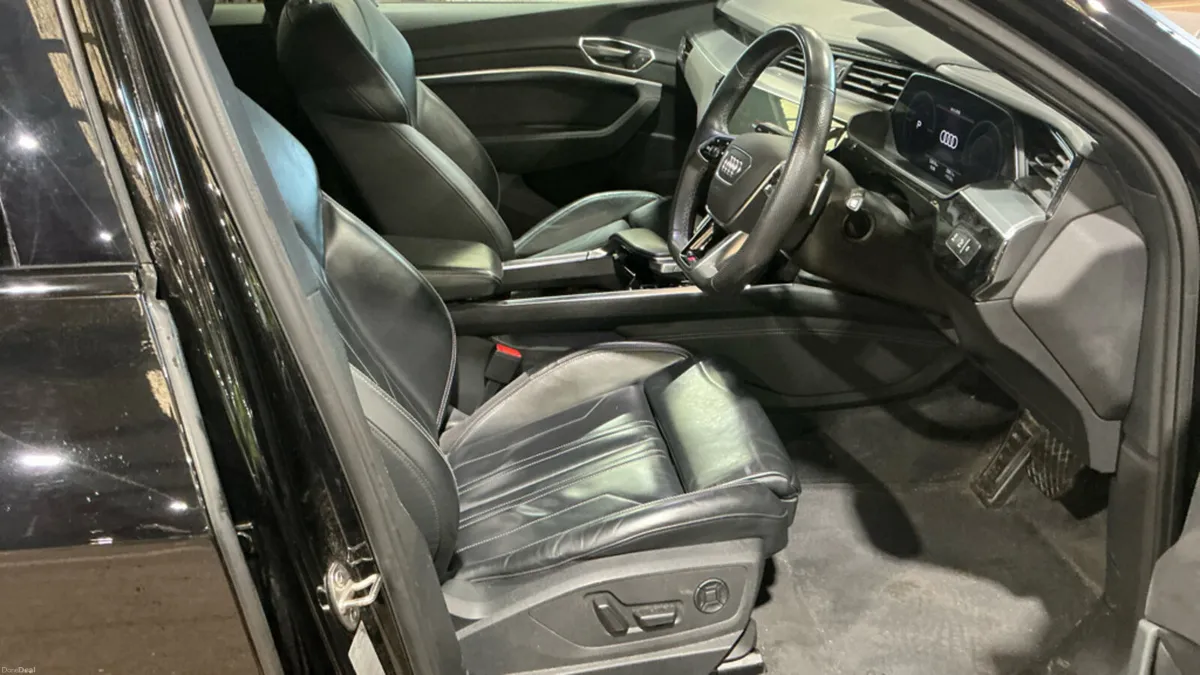 AUDI E-TRON BLACK EDITION 55 QUATTRO 95KwH BATTERY - Image 2