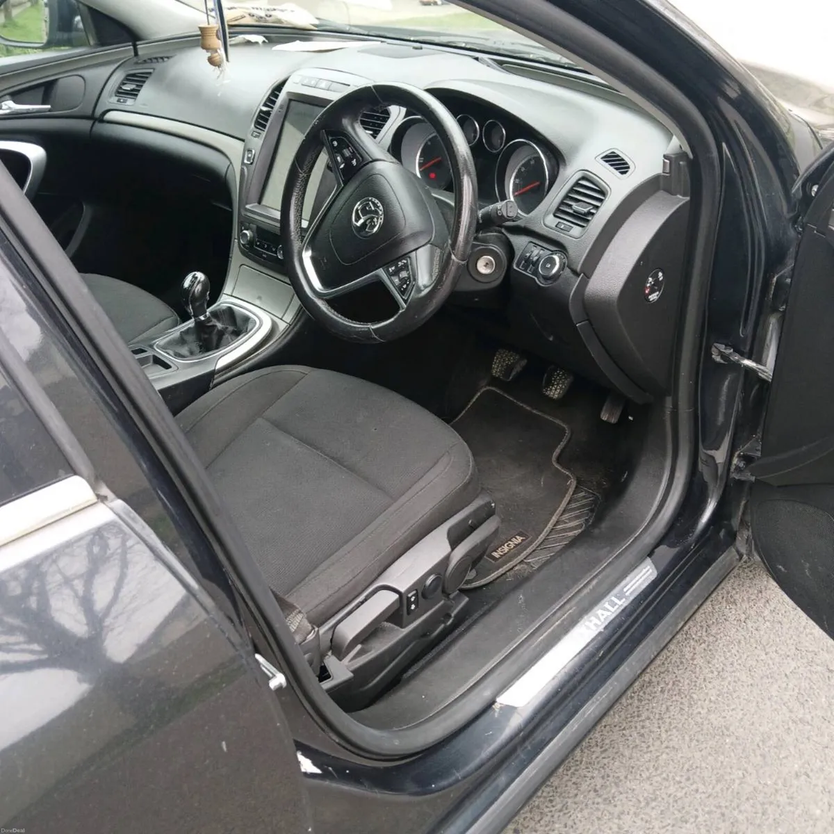 Car for sale - Image 1