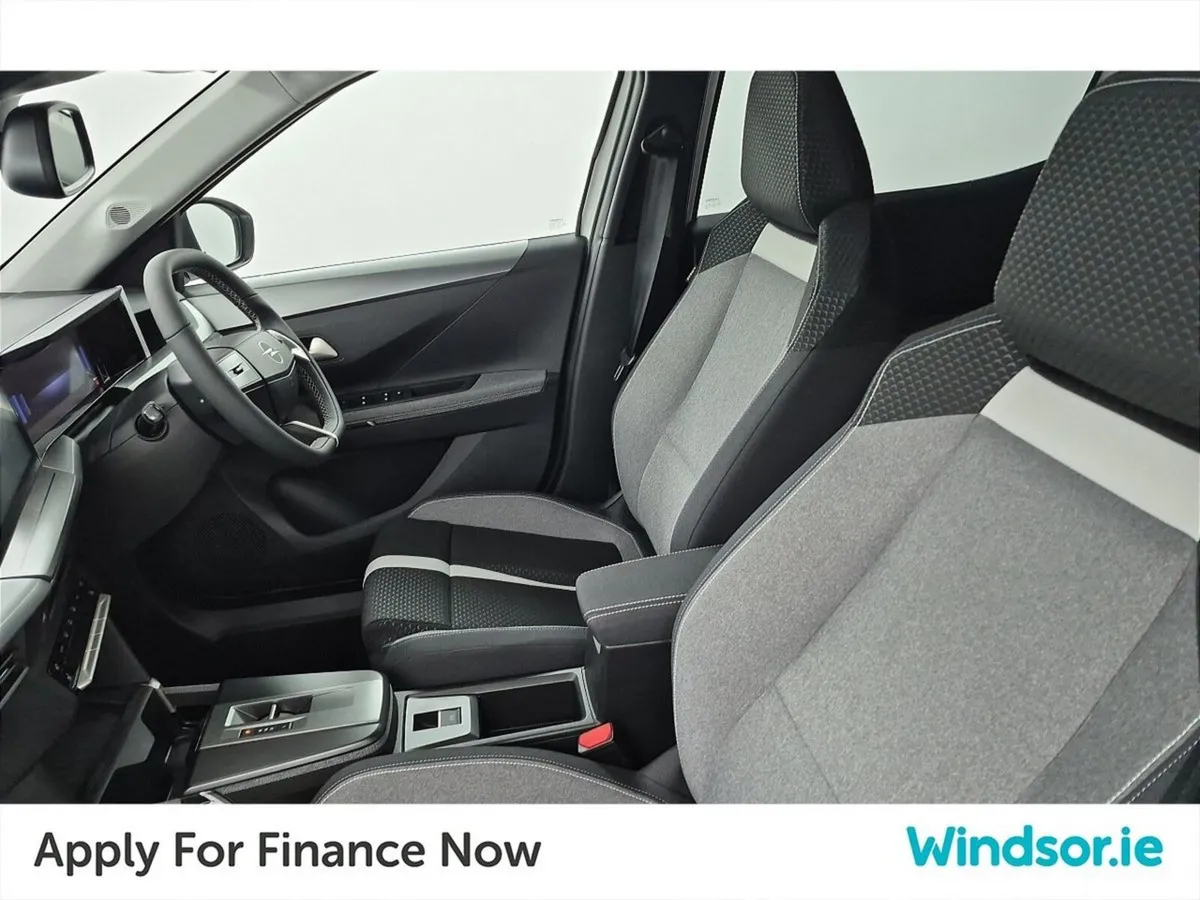 Opel Frontera GS 1.2 Hybrid 110 Bhp - Image 4