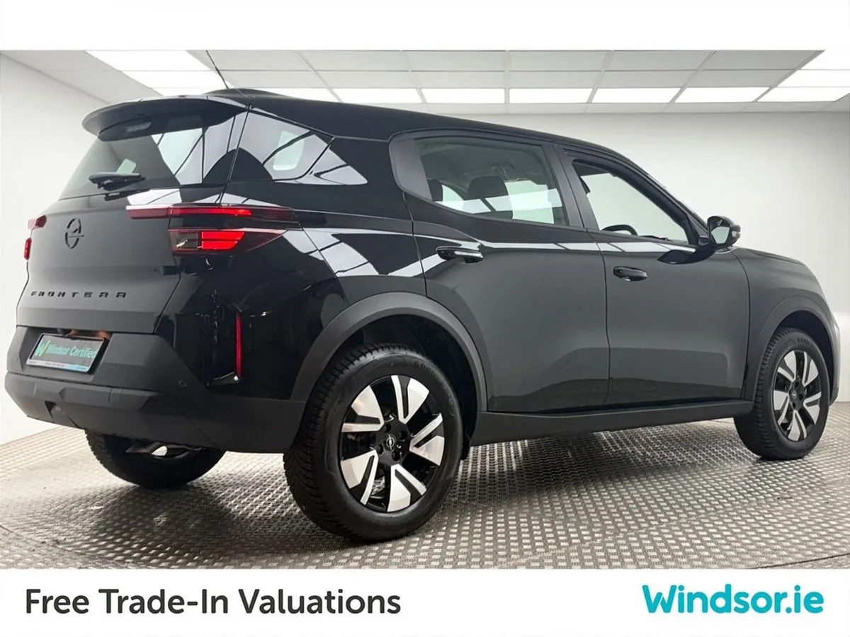 Opel Frontera Elegance 1.2 Hybrid 110 bhp - Image 2