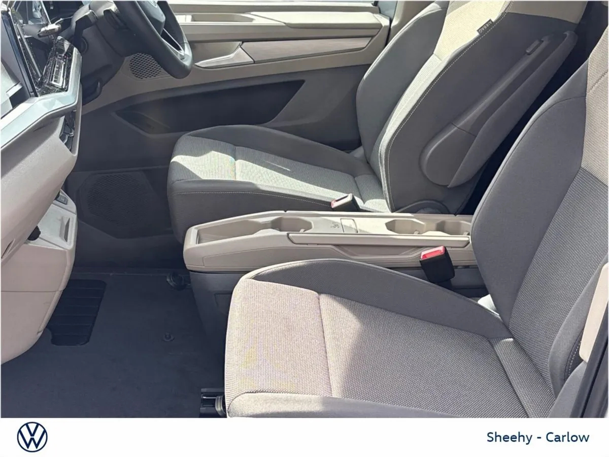 Volkswagen Multivan 1.5TSI PHEV Auto 4x4 204HP Lif - Image 4