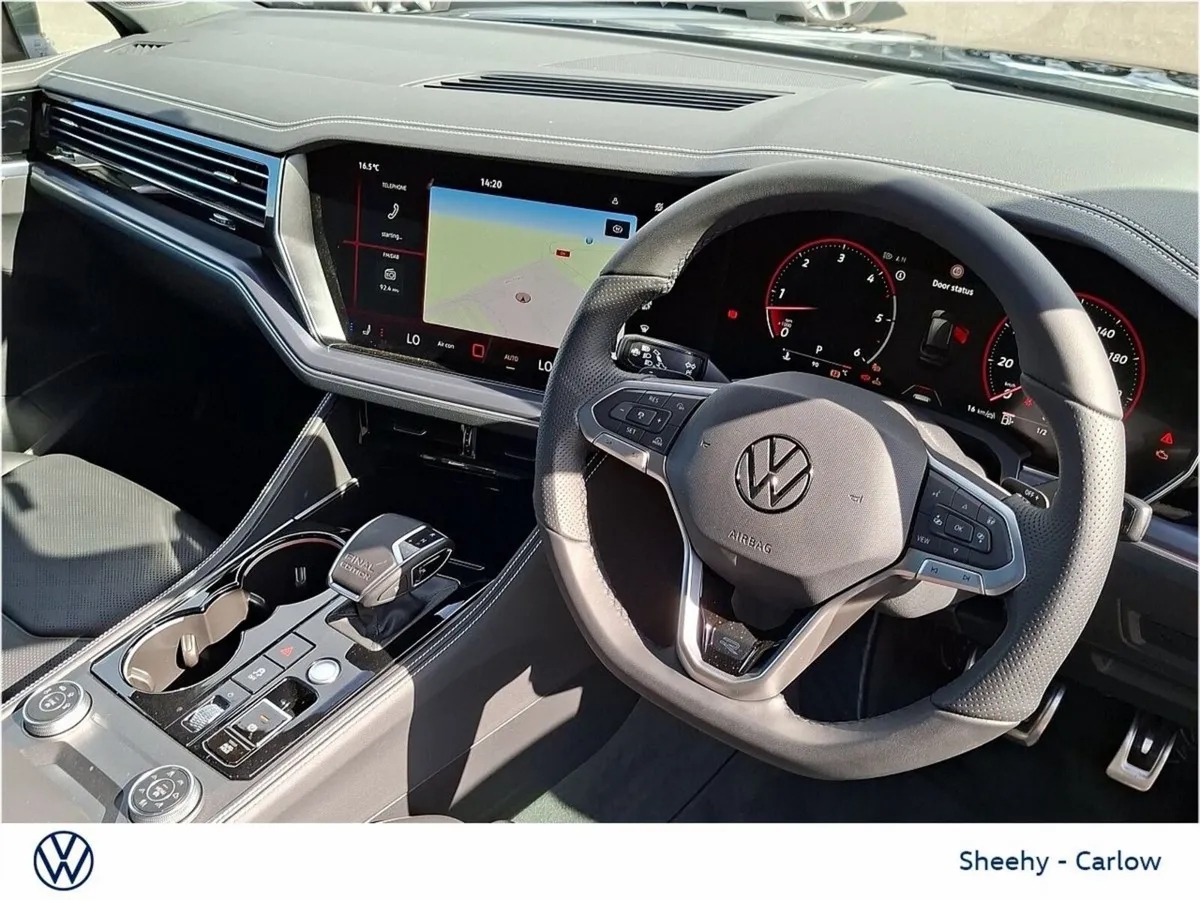 Volkswagen Touareg 3.0TDi R-Line Final Edition 2 S - Image 2