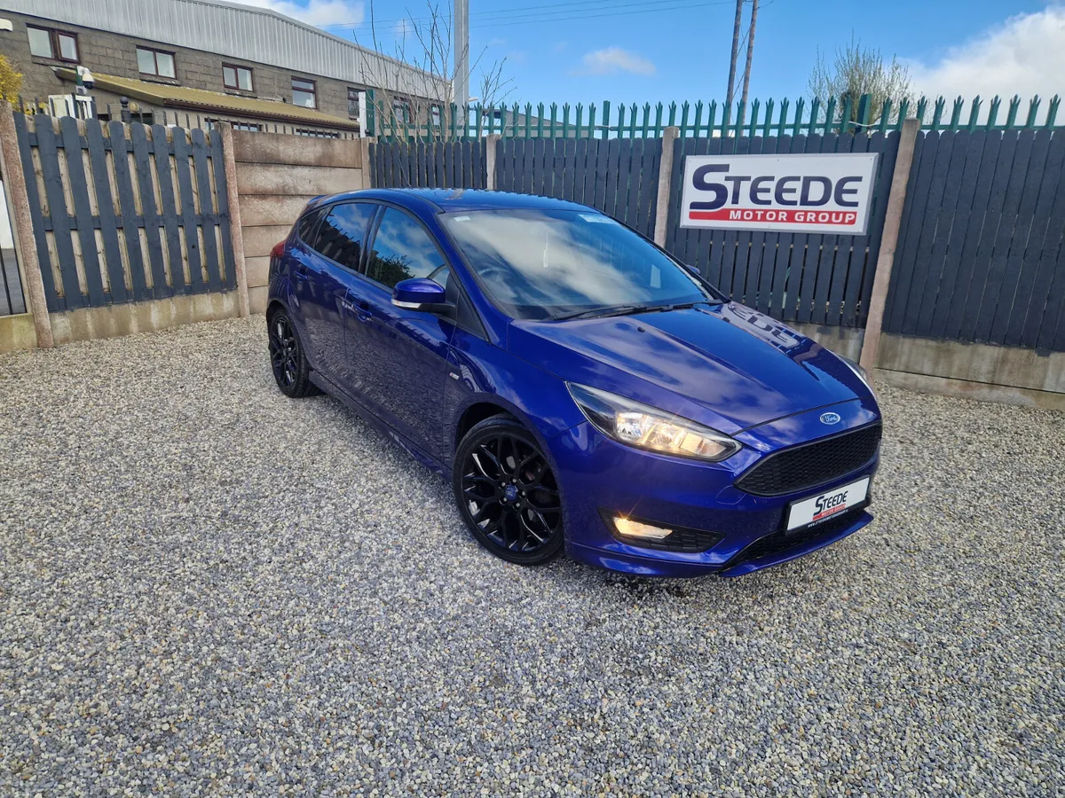 2017 Ford Focus 1.5d ST-Line 5dr - Image 2