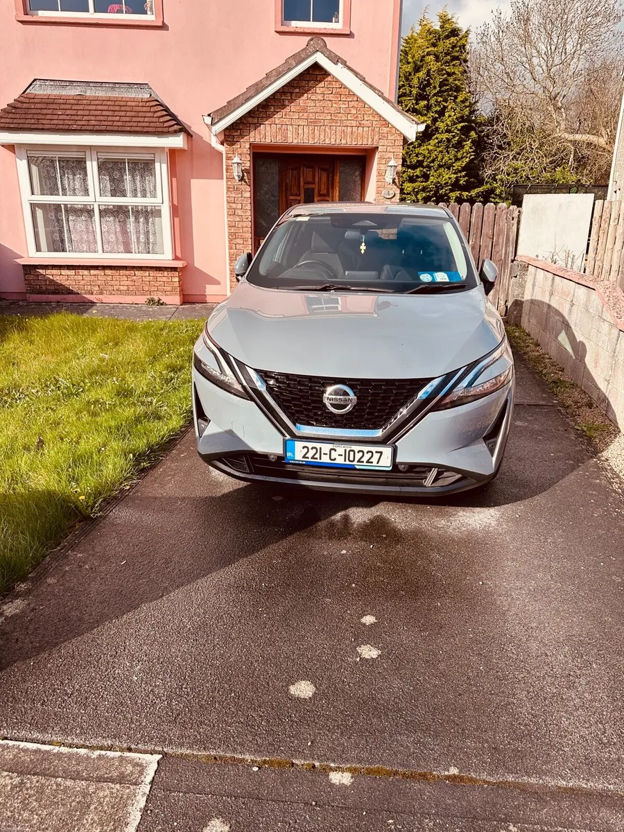 Nissan Qashqai 1.3 Mild SV - Image 2