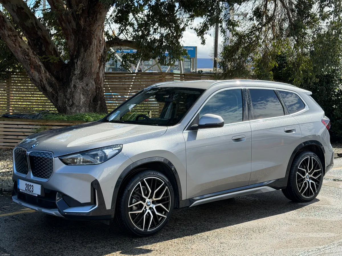 2023 BMW iX1..X-LINE..2 keys - Image 3