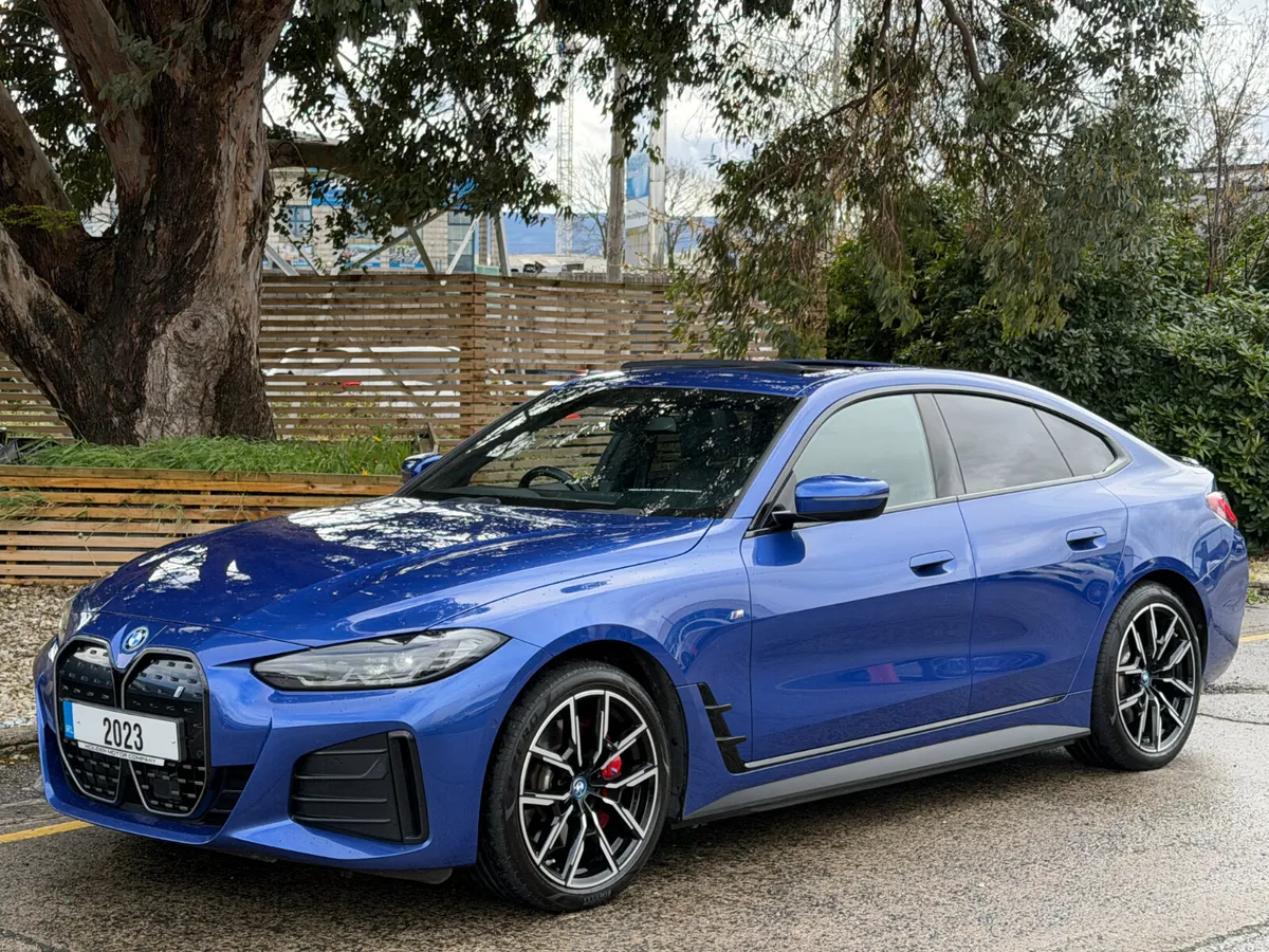 2023 BMW i4..SUNROOF..M-SPORT..2 KEYS - Image 2