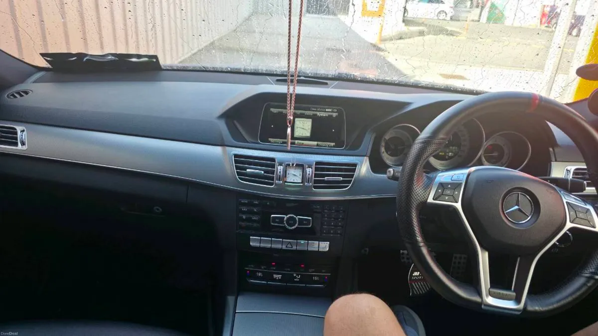 W212 - 2015 Mercedes-Benz E220 - AMG Sport - Image 4