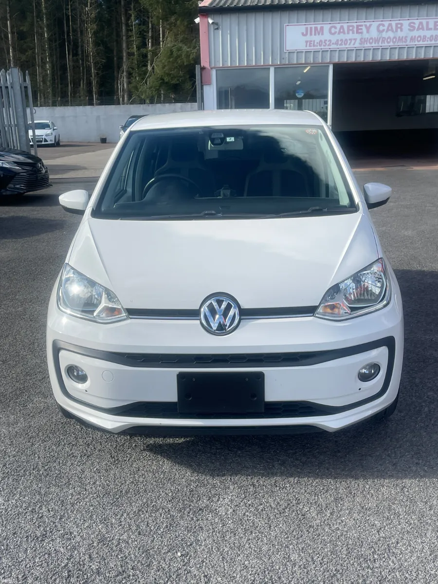 2018 Volkswagen UP - Image 2