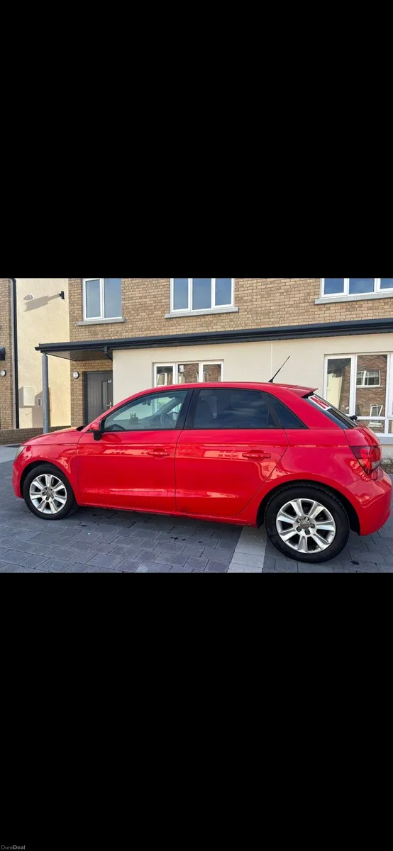 20

￼

Audi A1 2013 TFSI S Tronic Automatic - Image 4