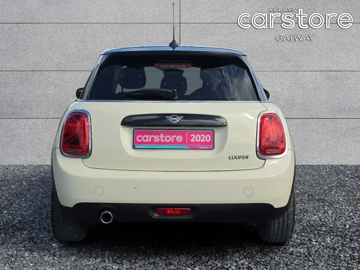 Mini Cooper Cooper Classic - Image 4