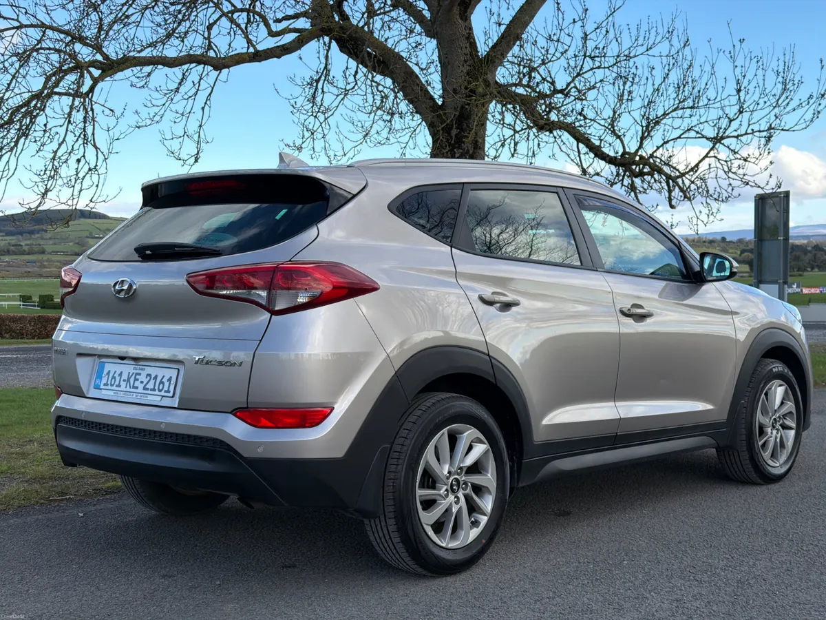 Hyundai Tucson 2016 EXECUTIVE - Image 4