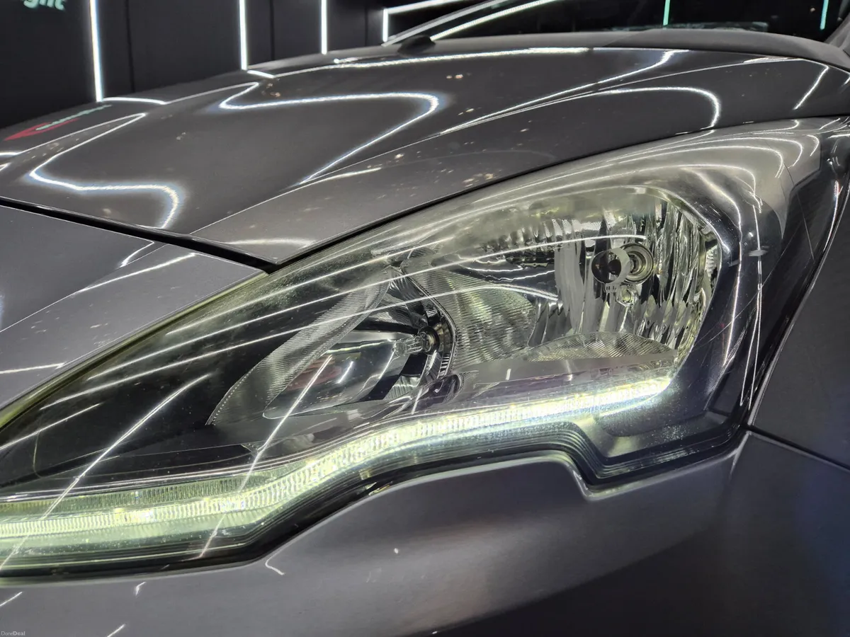 Peugeot 5008 2016 - Image 2