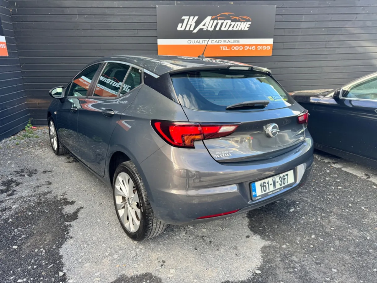 Opel Astra SC 1.6 CDTI 110PS 5DR - Image 4
