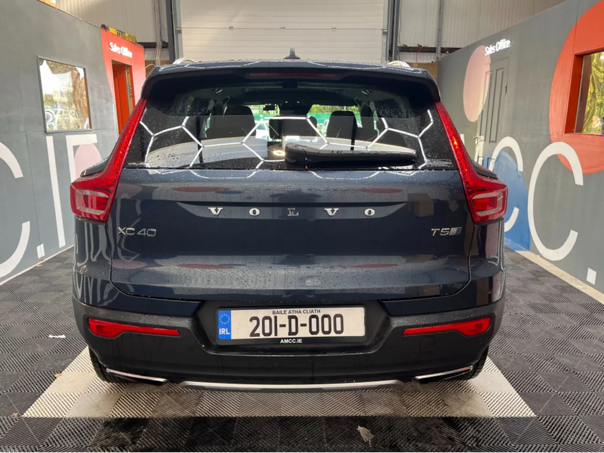 Volvo XC40 €28950 2020 VOLVO XC40 RECHARGE PLUG-IN - Image 3