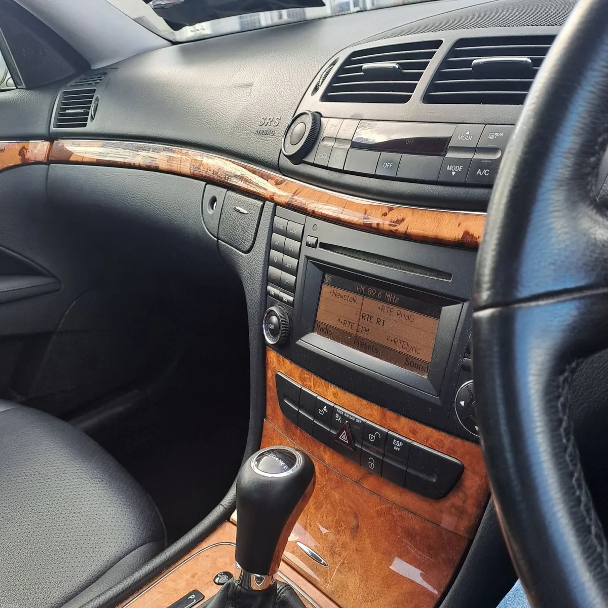 Mercedes-Benz E-Class 2009 - Image 4