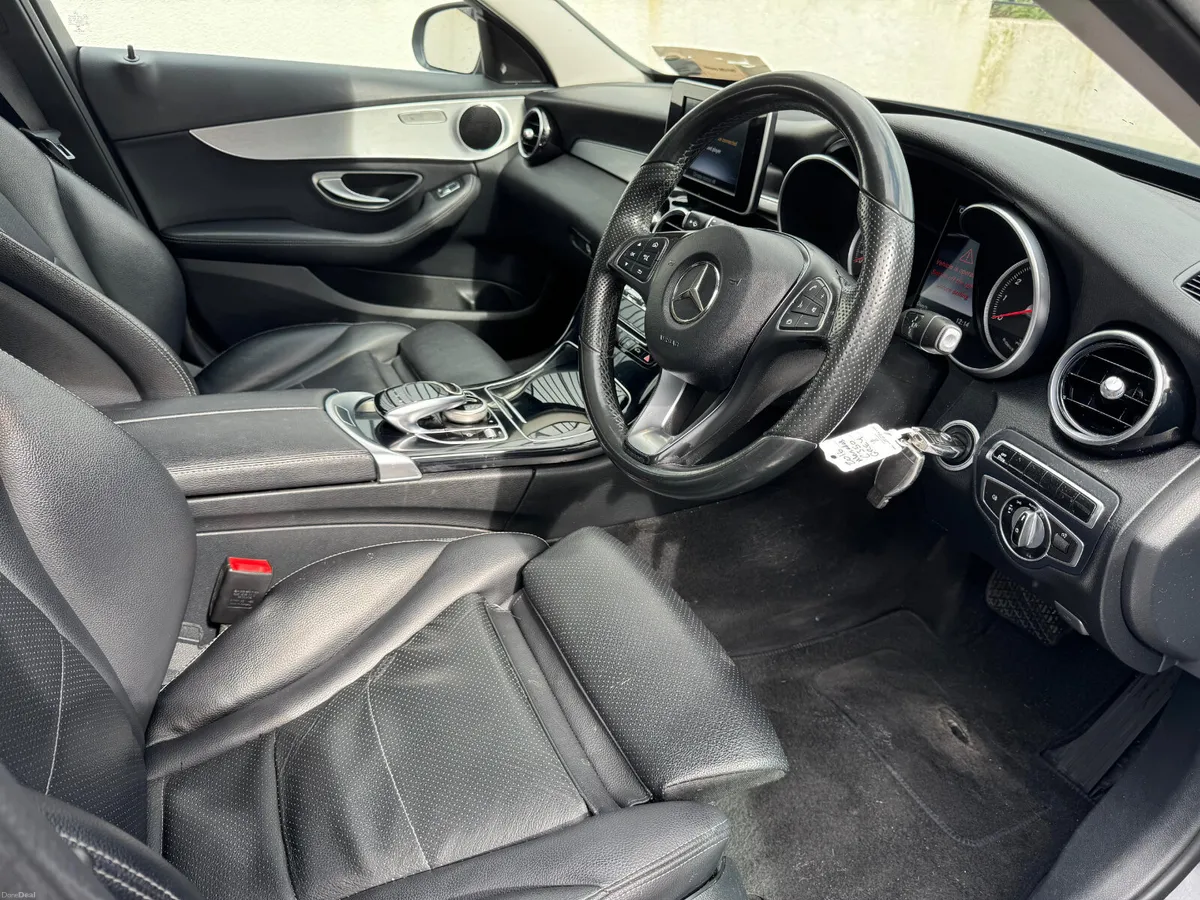Mercedes-Benz C-Class C350e 2016 - Image 4