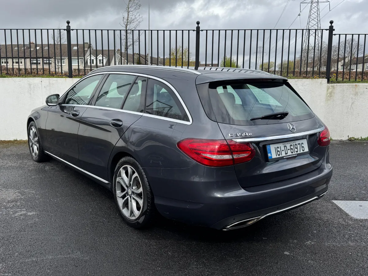 Mercedes-Benz C-Class C350e 2016 - Image 3