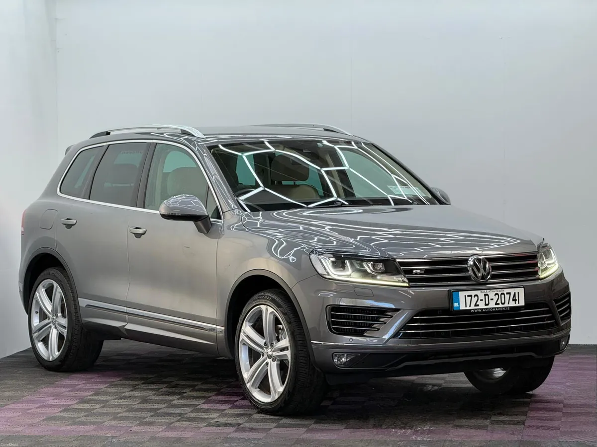2017 Volkswagen Touareg 3.0TDI, Crew Cab, Low kms - Image 1