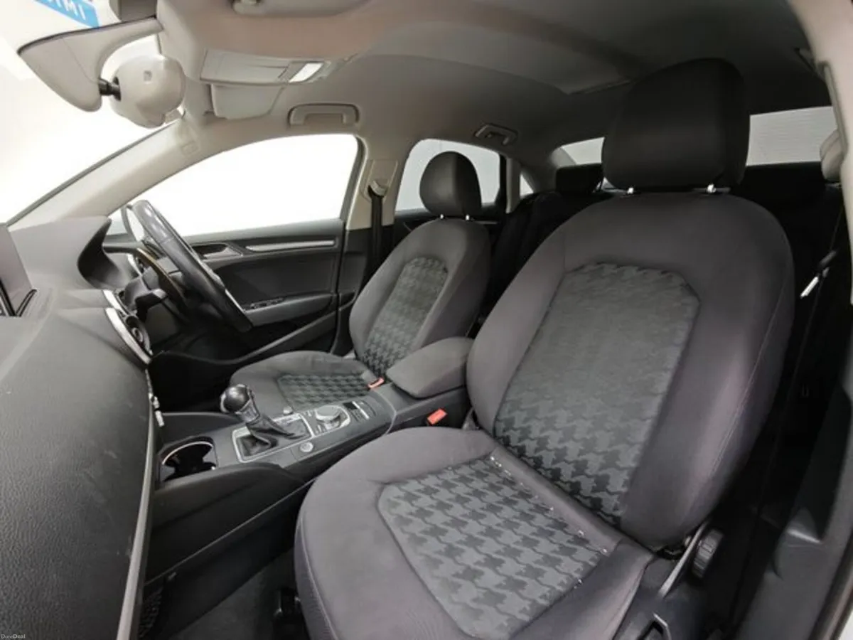 Audi A3 1.4 TFSI Automatic, Reversing camera - Image 4