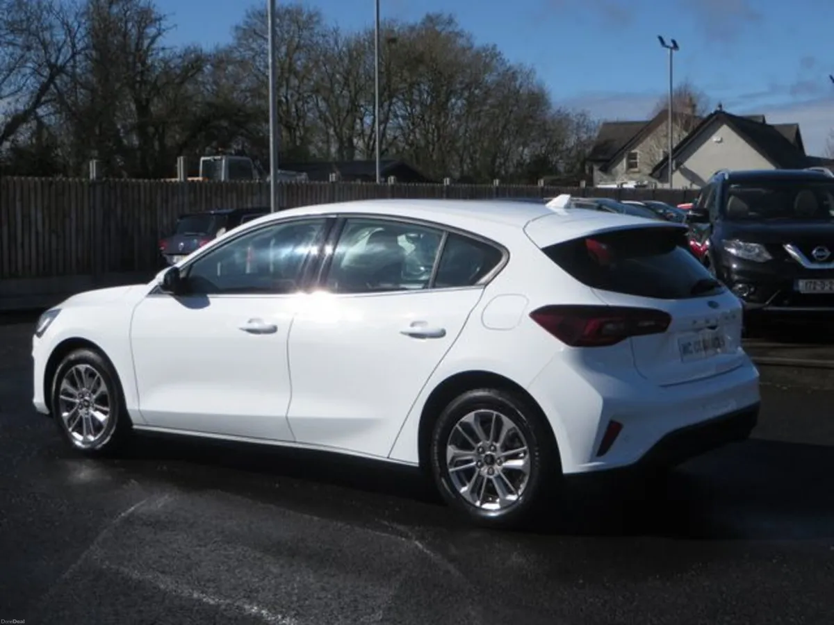 Ford Focus TITANIUM 1.0 MHEV PETROL AUTOMATIC - Image 4