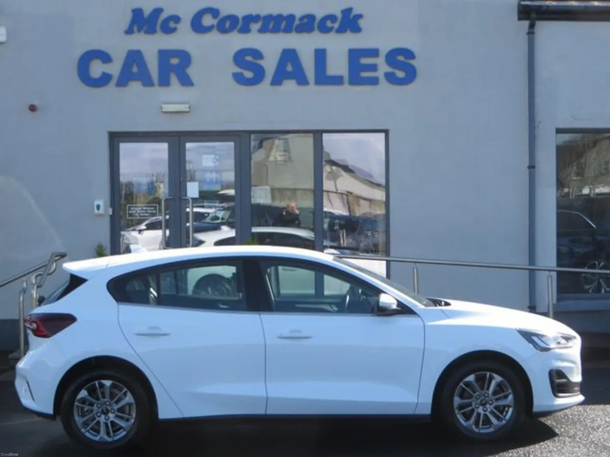 Ford Focus TITANIUM 1.0 MHEV PETROL AUTOMATIC - Image 2