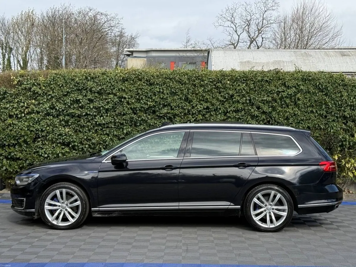 Volkswagen Passat GTE VARIANT 1.4 HYBRID // OPENIN - Image 4