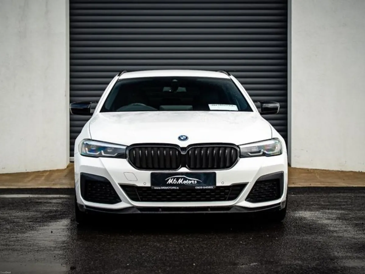BMW 5-Series 530E M SPORT - Image 2