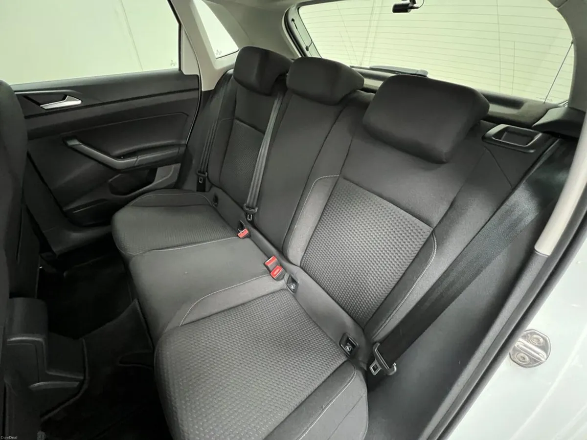 Volkswagen Polo TSI COMFORTLINE Automatic, Low mil - Image 4